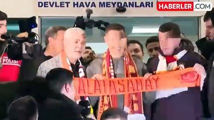Przemyslaw Frankowski, Galatasaray'a imza atmak için İstanbul'a geldi