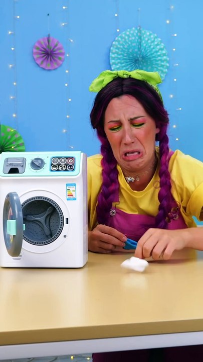 Tiny Washing Machine Washing Backwards—Tiny Clothing Uncleaned! 🧺👕 #Gadgets #ASMR