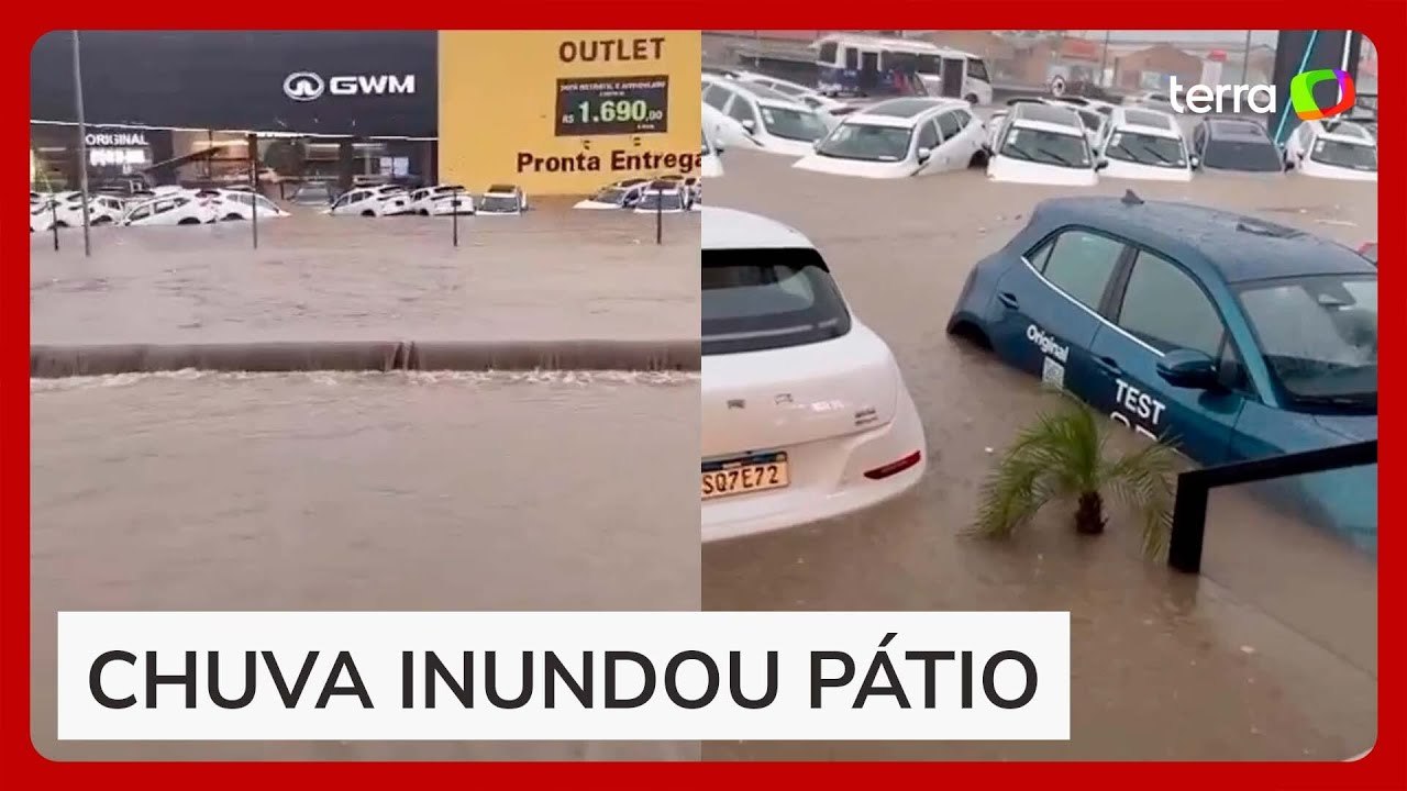 Concessionária de carros elétricos e híbridos fica alagada após temporal em Guarulhos (SP)