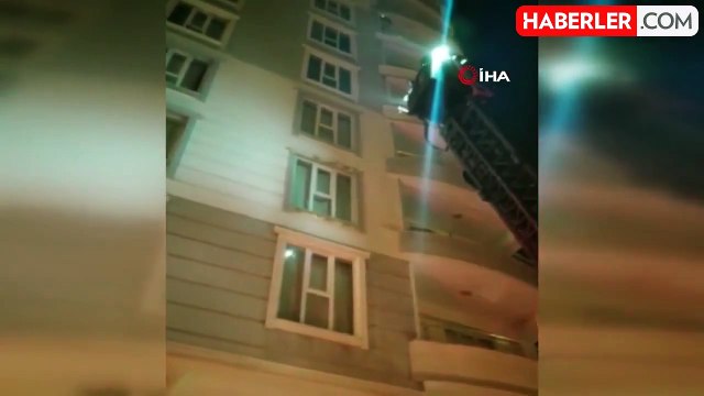 Siirt'te 10 Katlı Binada Yangın: 20 Kişi Dumandan Etkilendi
