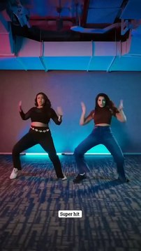 Get ready for an electrifying dance session as Nora Fatehi and Jason Derulo bring the heat to the dance studio with some jaw-dropping moves!