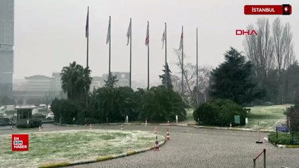 İstanbul'un bazı ilçelerinde kar yağışı etkili oldu