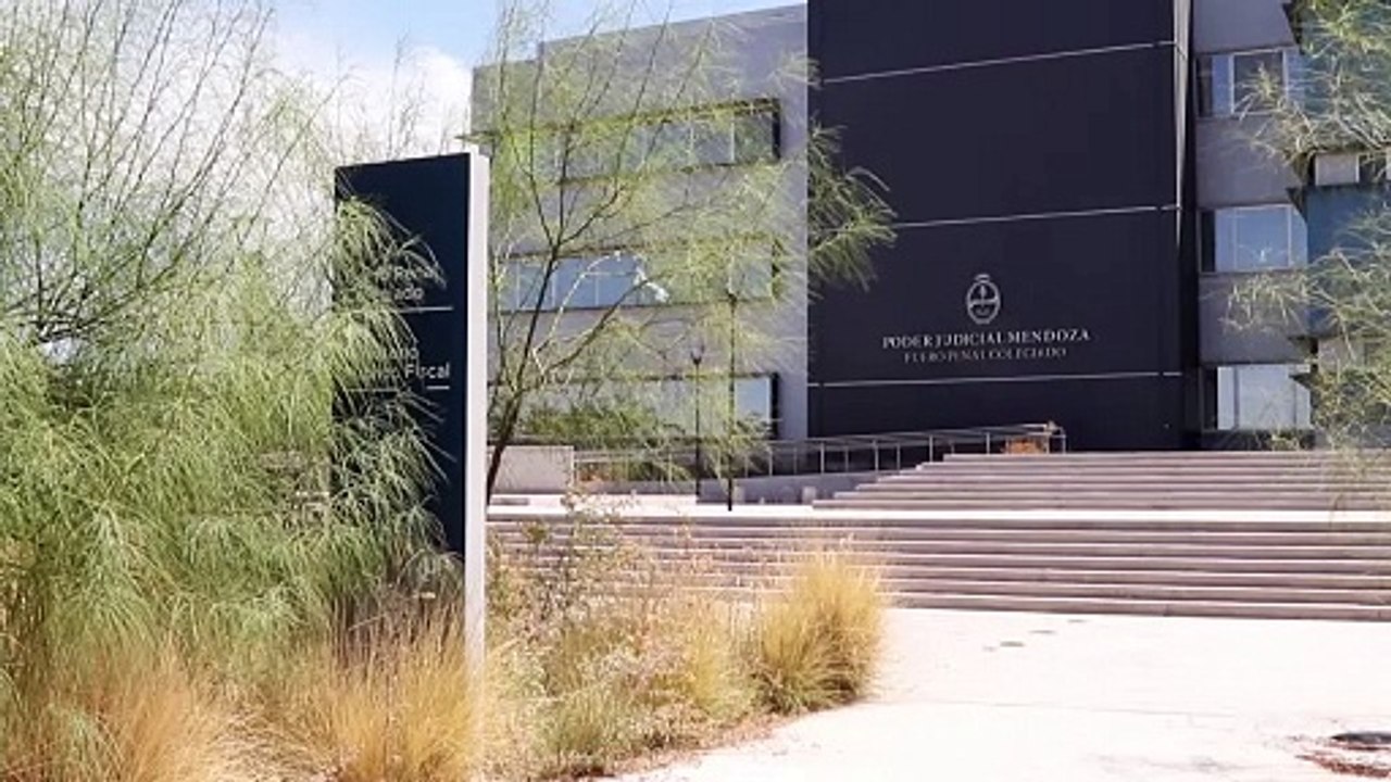 Justicia argentina trata apelación por exculpación de rugbiers franceses acusados de violación