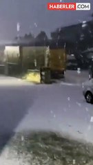 İstanbul'da 4 ilçe beyaza büründü, AKOM ve valilikten peş peşe uyarı geldi