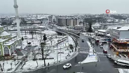 Arnavutköy beyaz örtü ile kaplandı