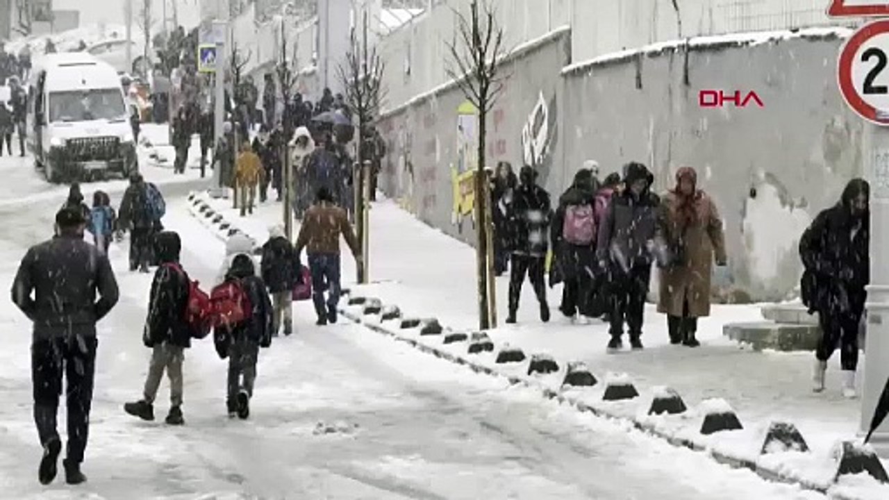 İstanbul - İstanbul'da 9 ilçede okullar tatil edildi -5 / Ek bilgi ve röportajlarla