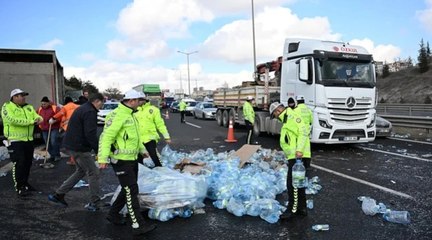 Başkent'te zincirleme kaza: Kamyondan yola savruldu