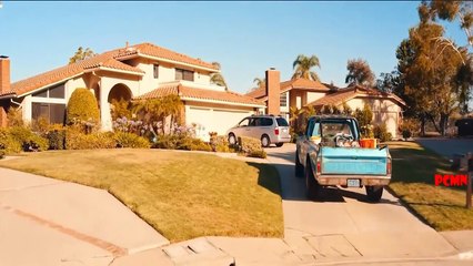 [Review Phim] Anh Da Đen Đen Đủi Phải Đi Săn Ma Cà Rồng Kiếm Tiền Nuôi Con