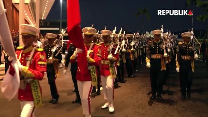 Di Tengah Rintik Hujan, Prabowo Sambut Erdogan
