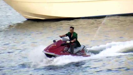 Akshay Kumar arrives on a jet ski