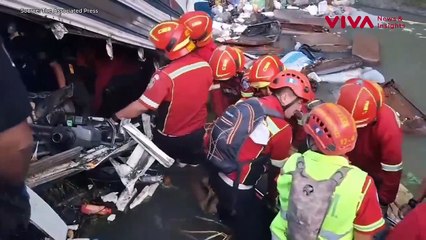 'Detik-detik' Bus Terjun Bebas, Tewaskan Puluhan Nyawa