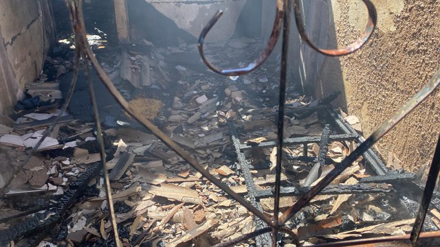 Incêndio em residência mobiliza Corpo de Bombeiros em Apucarana