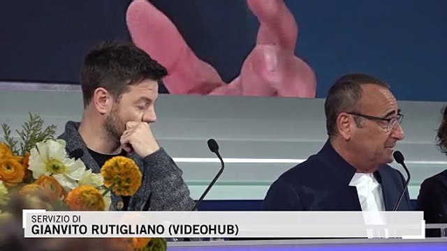 Sanremo, Carlo Conti si commuove per la mamma: Mi ha cresciuto da sola