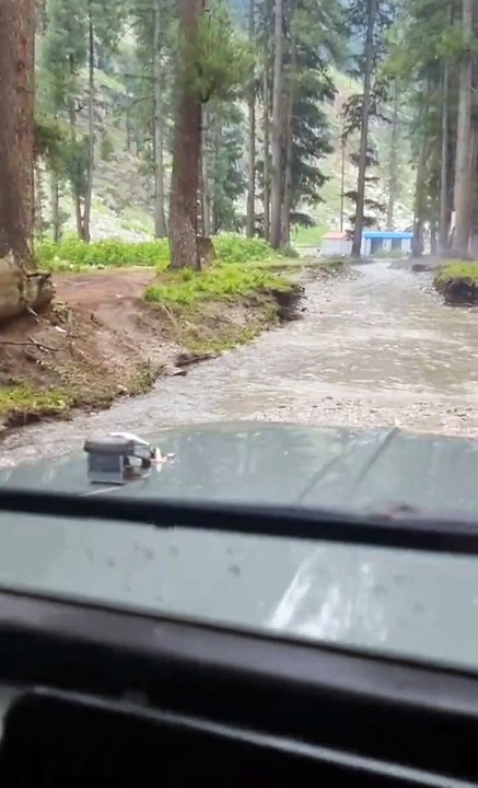 🚙 Experience Luxury & Adventure with Our Premium 4x4 Jeep Rentals! 🌍