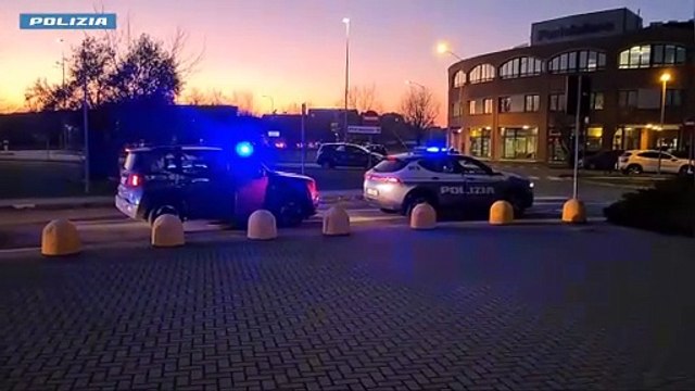 Modena, rapina da 67mila euro a una guardia giurata: tre arrestati