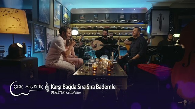 Olgun Şimşek Karşı bağda sıra sıra bademler.