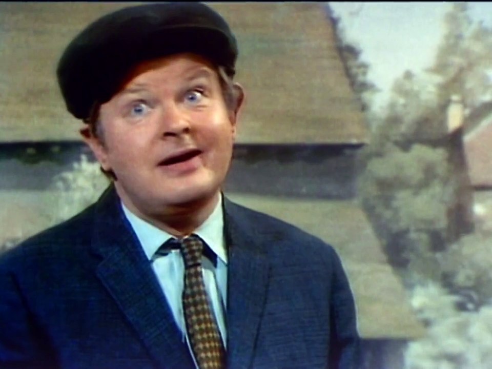 Benny Hill - The Birds and the Bees (1970)