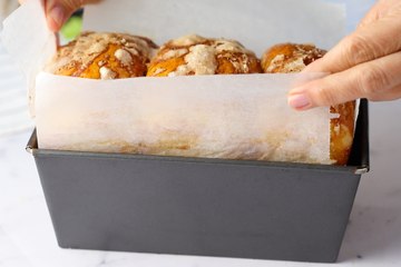 Truco para forrar fácilmente un molde de plumcake - Cocina Fácil