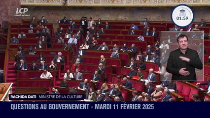 La colère de Rachida Dati à l'Assemblée contre l'humoriste Merwane Benlazar : "Rien ne justifie l'essentialisation alors ce serait bien qu'il arrête de dire qu'il a été viré par une arabe !"