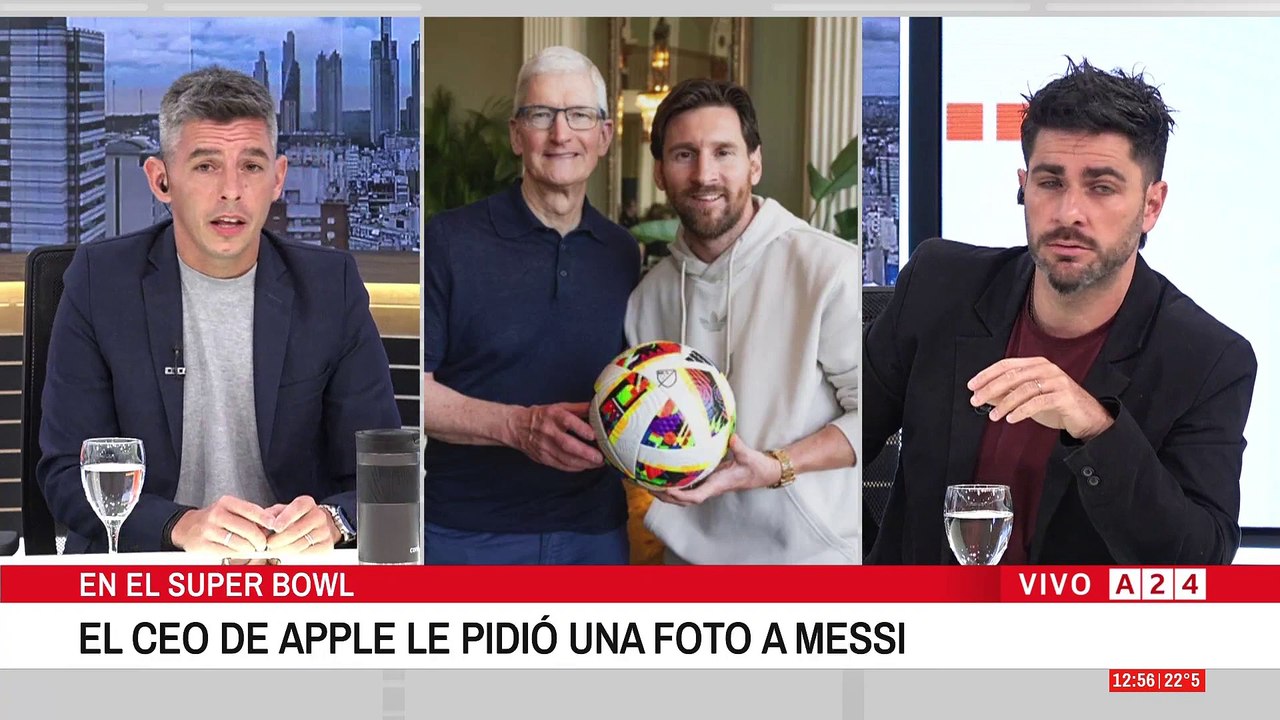 Tim Cook, CEO de Apple, se fotografía con Messi...