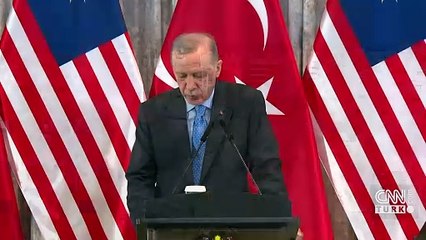 Son Dakika | Cumhurbaşkanı Erdoğan Malezya'da: Başbakan Enver İbrahim ile bir araya geldi