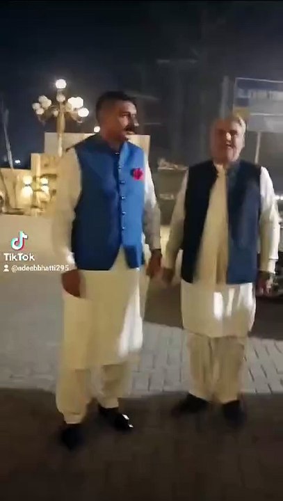 1000295640