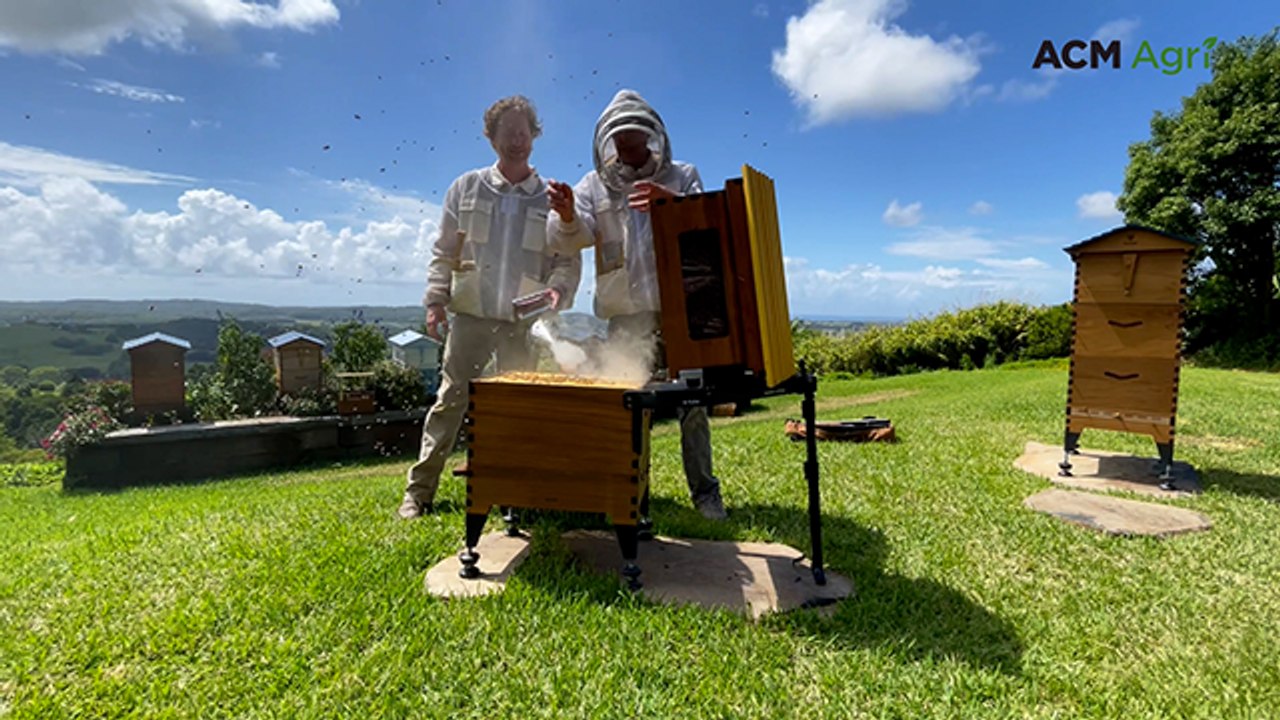 Flow Hive creators demonstrate new 'Super Lifter' invention