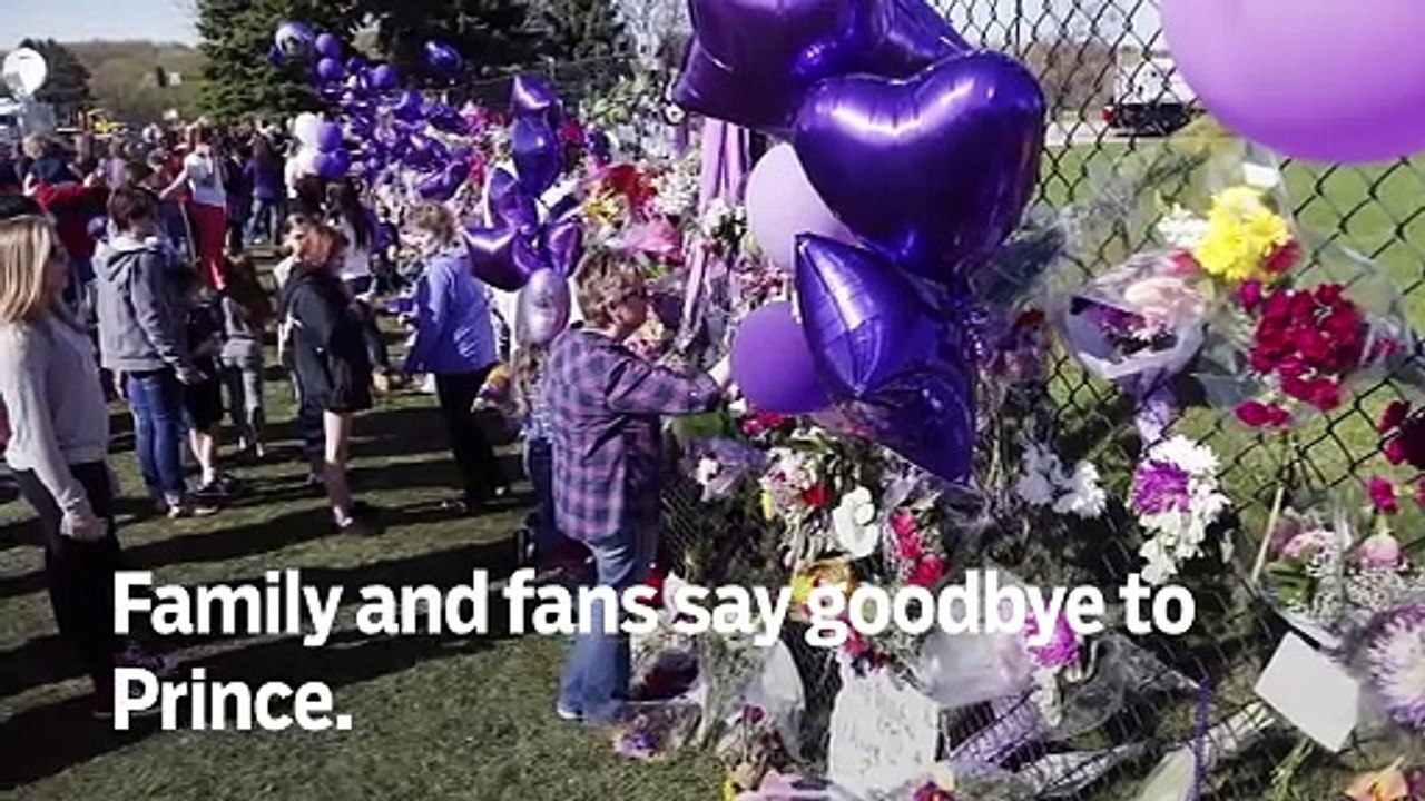 Family and fans say goodbye to Prince - GN Headlines