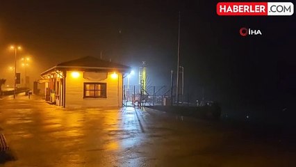 İstanbul'da Gece Sis Etkili Oluyor: Boğaz Trafiği Askıya Alındı