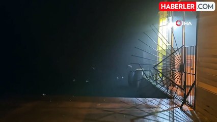 İstanbul'da Gece Sis Etkili Oluyor: Boğaz Trafiği Askıya Alındı