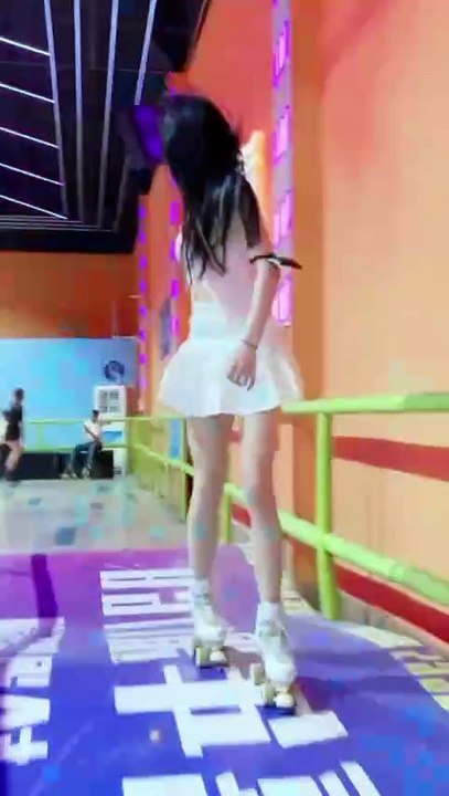 Beautiful girl skating| figure skating| #dailymotion