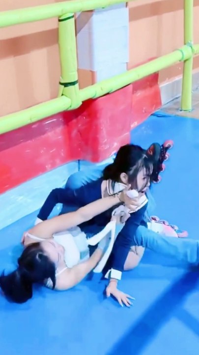 Skater girl fighting| funny skater girl| #dailymotion