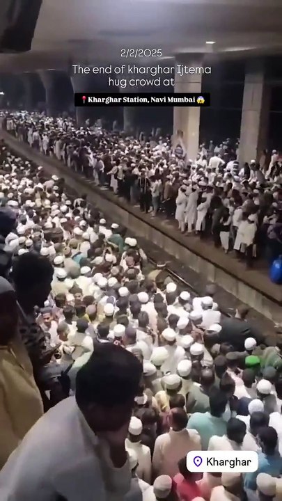 Rush hour in Mumbai