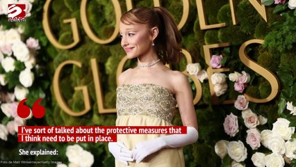 Ariana Grande's therapist has helped the pop star to navigate the potential pitfalls of fame