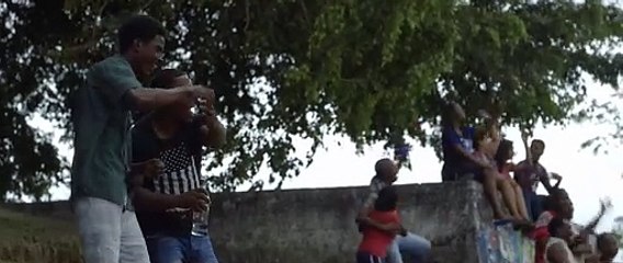 Manos sucias | movie | 2014 | Official Trailer