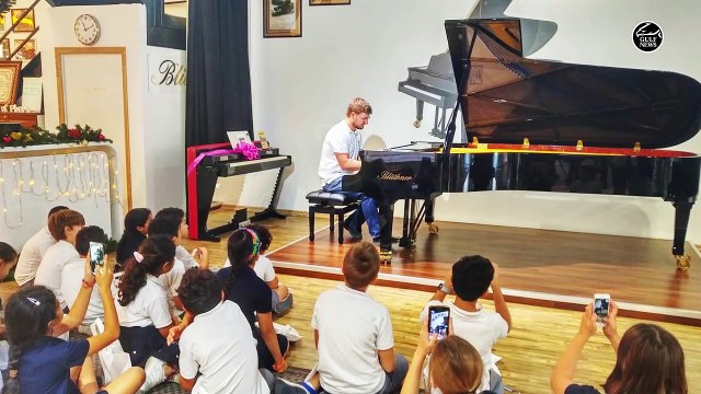 From a jobless man in UAE to serving Justin Bieber, A.R. Rahman, other celebrities and royals