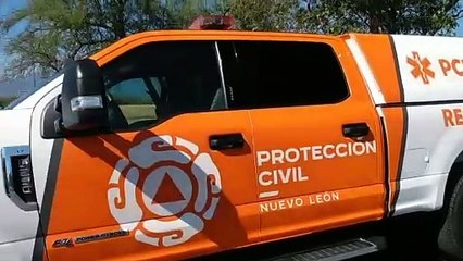 Dos hombres quedan prensados tras fuerte accidente en Montemorelos