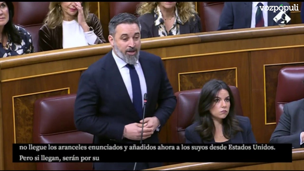 Abascal, a Sánchez: "Usted se ha puesto chulo. Es muy sencillo, Meloni cae bien y usted mal. Tendremos aranceles por su culpa"