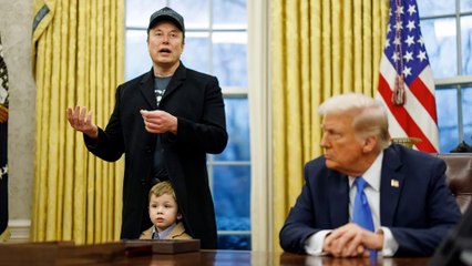Donald Trump le da más poder a Elon Musk y firma un decreto para reducir la Administración