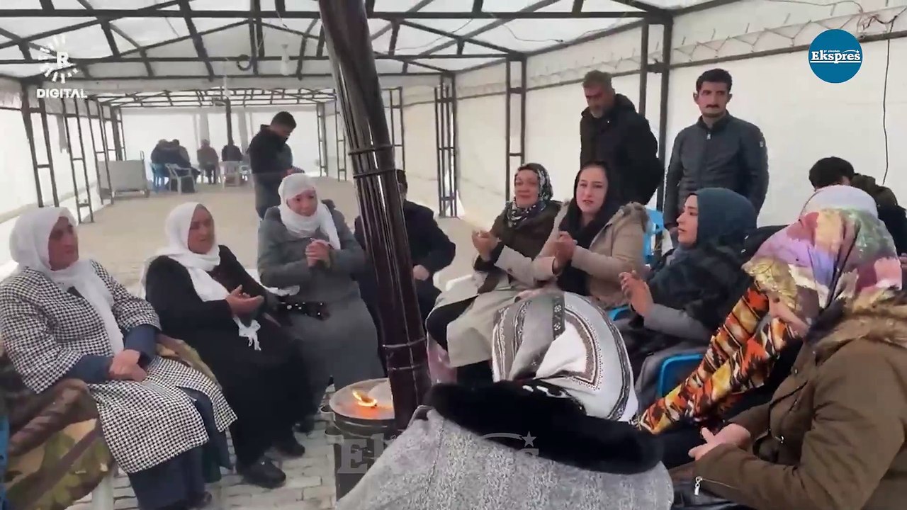 Van’da halk kayyum nöbetinde