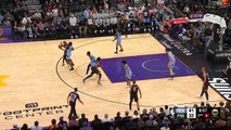 Durant scores a vintage fadeaway on milestone night