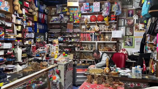 Dekoratif ürünler yapıyor