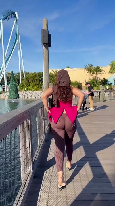 At Dubai 🗿#dance #foryou #accountgrow #viral #1millionviews #viewsproblem #fulltrending #trending #8millionviews