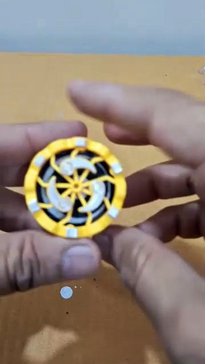 Sparkling and Safe Spinning Toy Unboxing – Must-Have or Just Hype