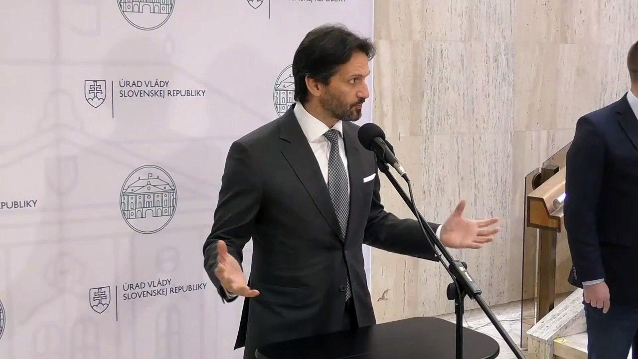 Brífing ministra obrany R. Kaliňáka po rokovaní vlády SR