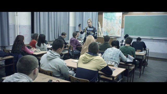 Pored mene (2015) - Domaći film