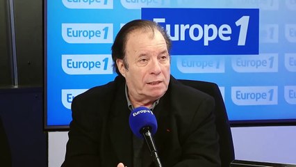 «On aurait dû aller en Grèce», la nouvelle pièce de théâtre de Daniel Russo