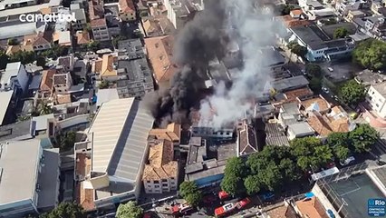Incendio destruye las fantasías y vestuario de las Escolas de Samba