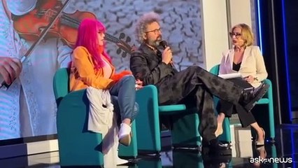 Sanremo, Cristicchi: il microfono ? un'arma, la parola crea il mondo