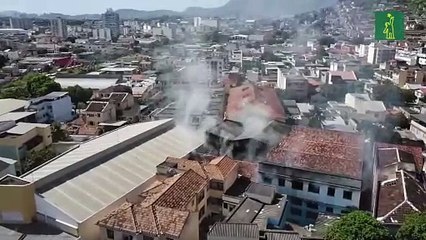 Un gran incendio en una fábrica textil en Río obliga a rescatar a sus trabajadores